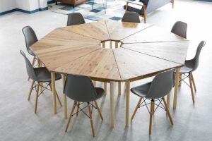 円形テーブル・椅子のセット